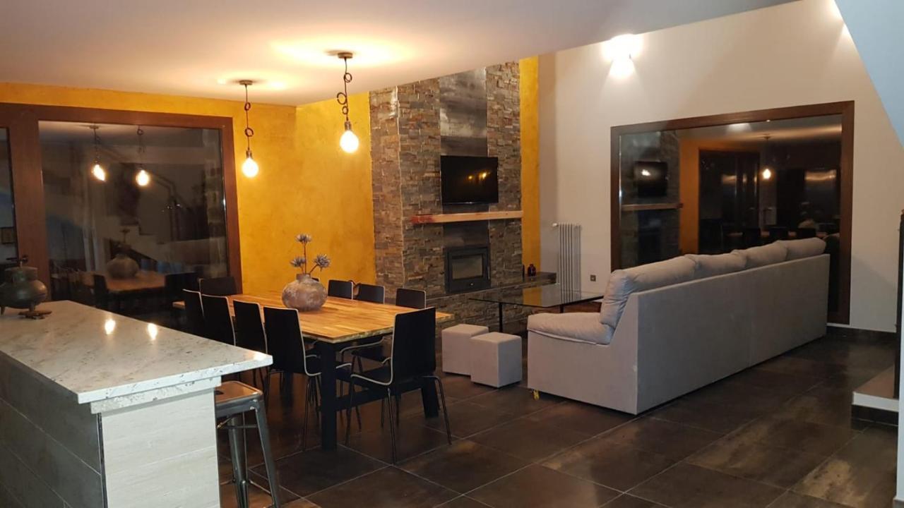 Casa Rural La Puerta Del Rio Lobos San Leonardo de Yagüe Εξωτερικό φωτογραφία