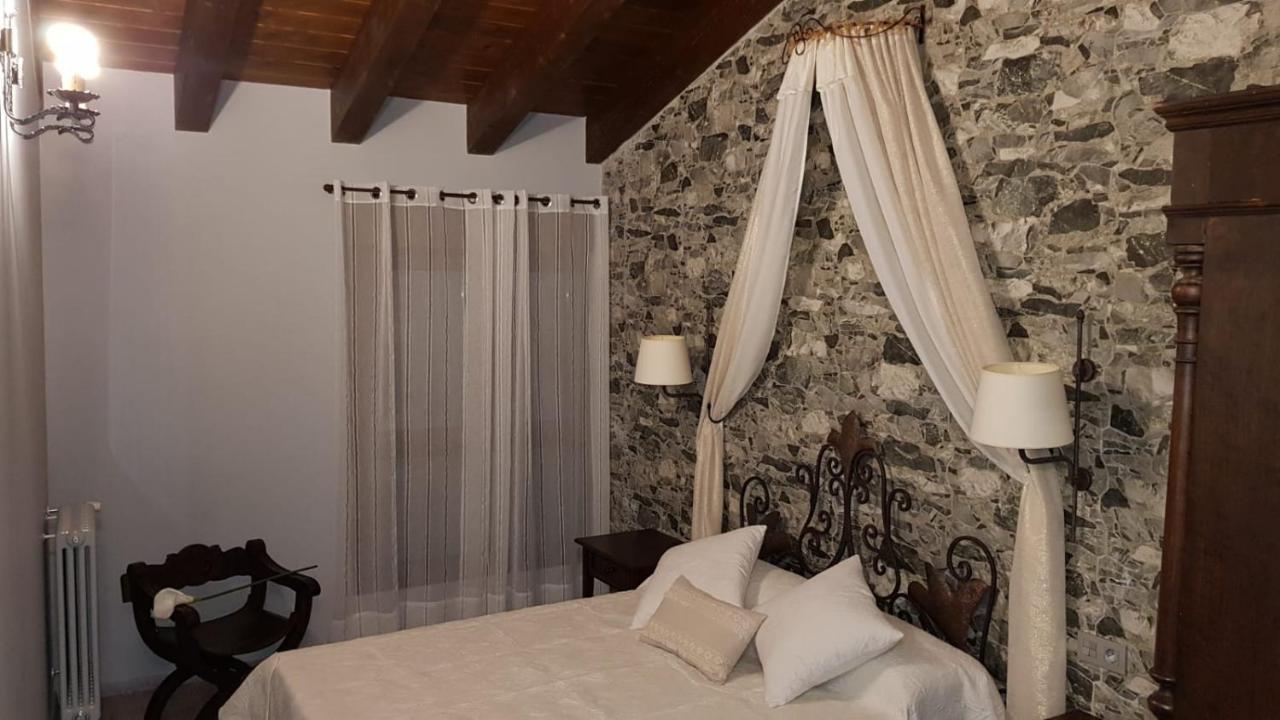 Casa Rural La Puerta Del Rio Lobos San Leonardo de Yagüe Εξωτερικό φωτογραφία