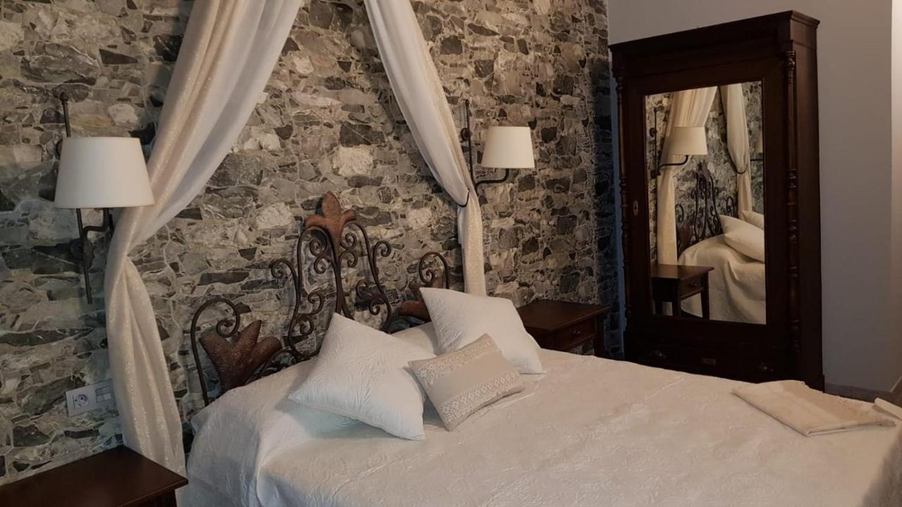 Casa Rural La Puerta Del Rio Lobos San Leonardo de Yagüe Εξωτερικό φωτογραφία