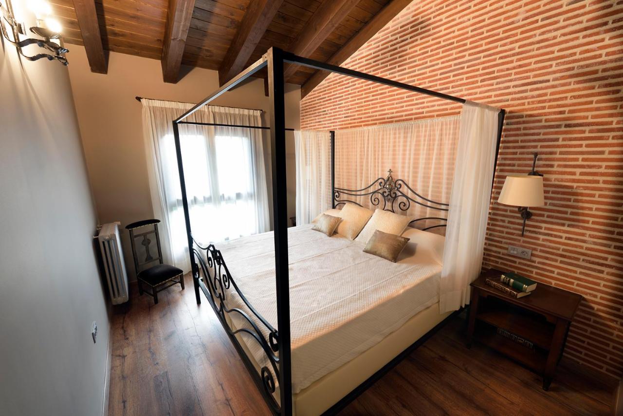 Casa Rural La Puerta Del Rio Lobos San Leonardo de Yagüe Εξωτερικό φωτογραφία